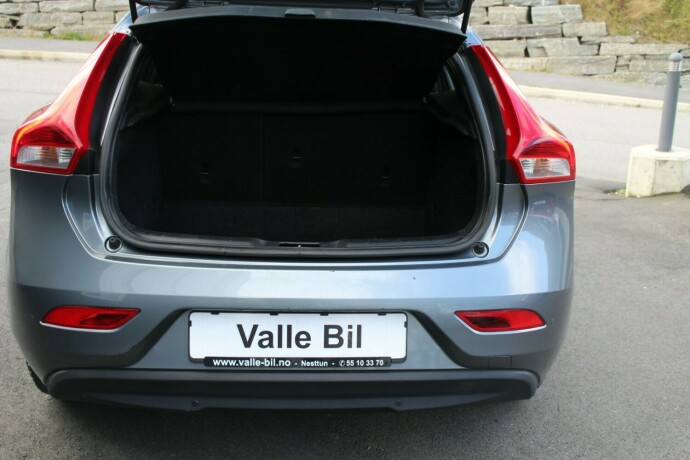 volvo-v40-bensin-2016-big-4