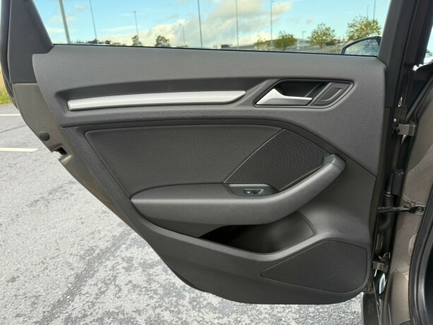 audi-a3-bensin-2013-big-24