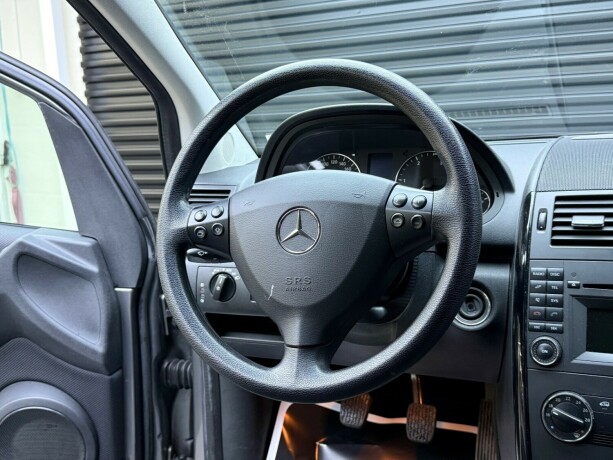 mercedes-benz-a-klasse-diesel-2009-big-12