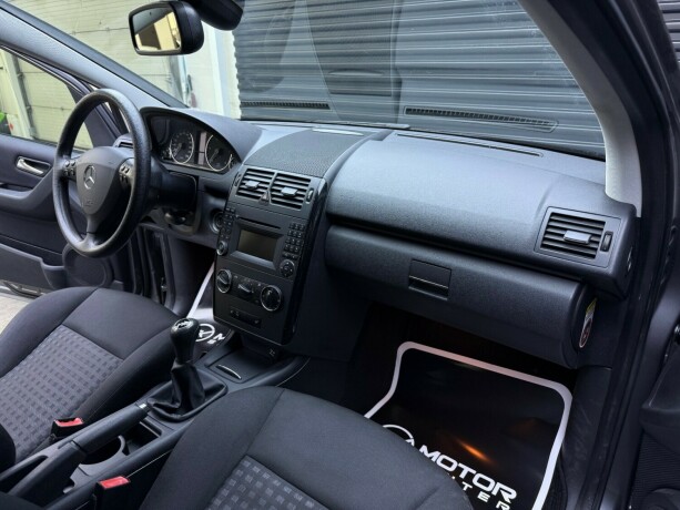 mercedes-benz-a-klasse-diesel-2009-big-11