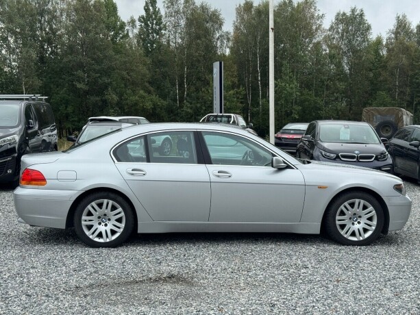 bmw-7-serie-bensin-2003-big-7