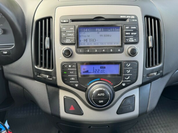hyundai-i30-bensin-2008-big-18