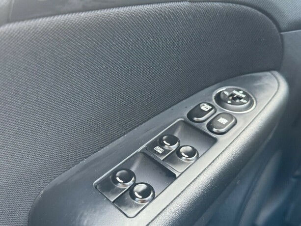 hyundai-i30-bensin-2008-big-21