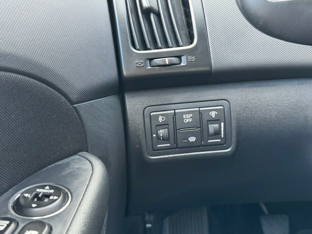 hyundai-i30-bensin-2008-big-20