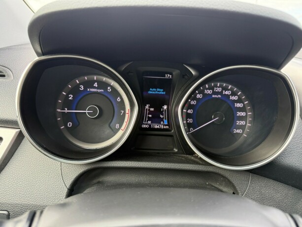 hyundai-i30-bensin-2013-big-22