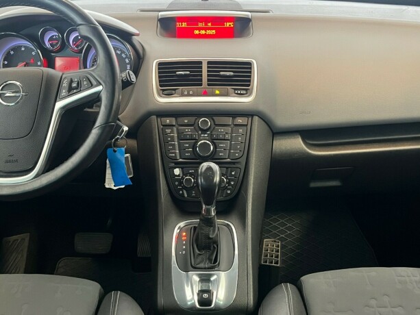 opel-meriva-diesel-2010-big-13