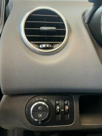 opel-meriva-diesel-2010-big-8