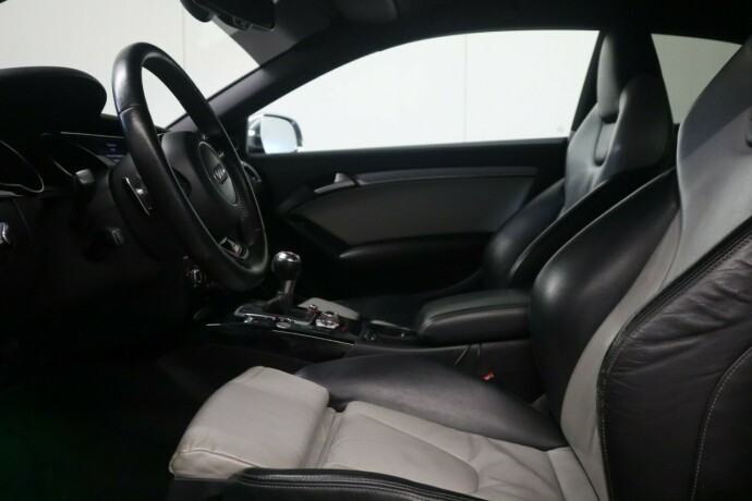 audi-s5-bensin-2012-big-20