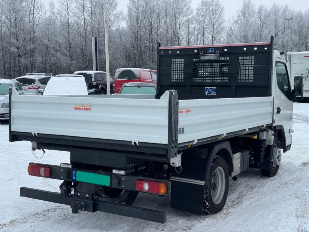 mitsubishi-fuso-canter-diesel-2024-big-7