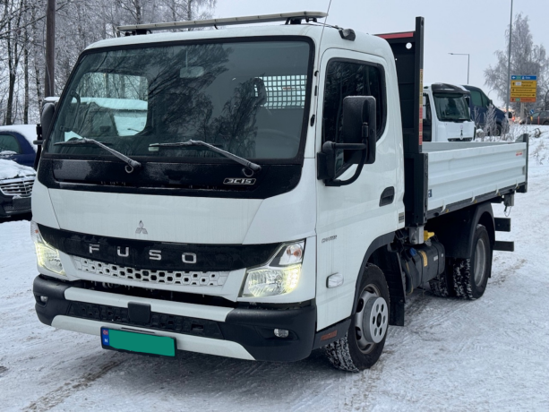 mitsubishi-fuso-canter-diesel-2024-big-3