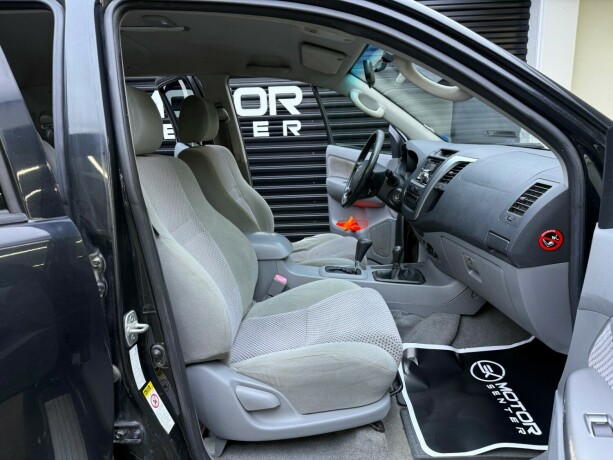 toyota-hilux-diesel-2009-big-25