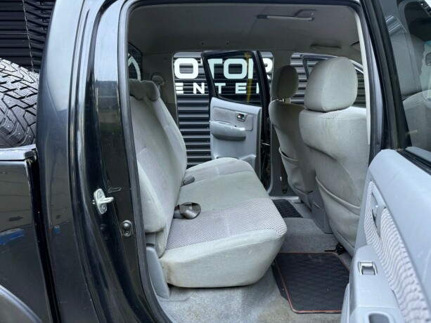 toyota-hilux-diesel-2009-big-27