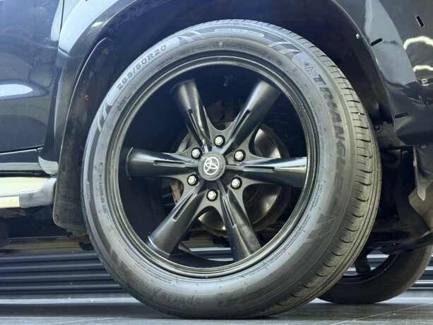 toyota-hilux-diesel-2009-big-9