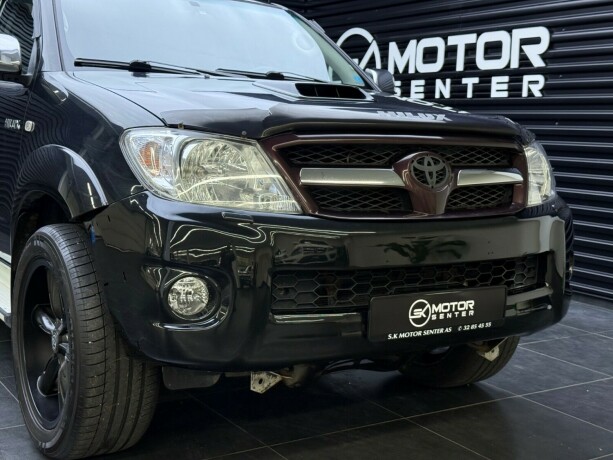 toyota-hilux-diesel-2009-big-4