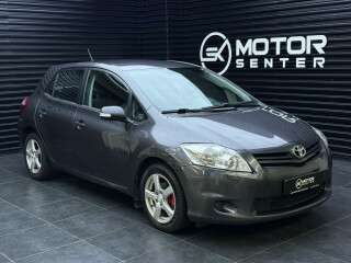 Toyota | Auris | Bensin | 2010