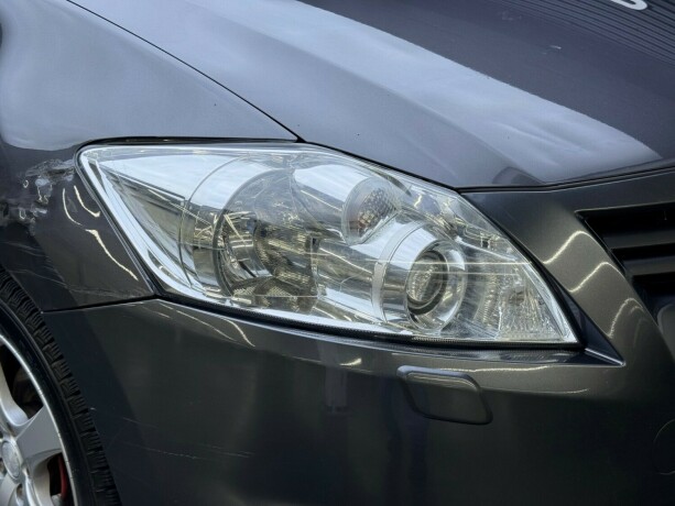 toyota-auris-bensin-2010-big-3