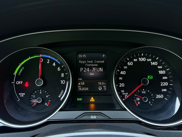 volkswagen-passat-elektrisitetbensin-2016-big-14