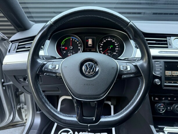 volkswagen-passat-elektrisitetbensin-2016-big-11