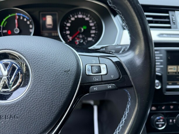 volkswagen-passat-elektrisitetbensin-2016-big-13