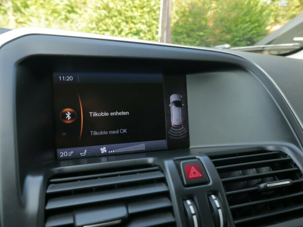volvo-xc-60-diesel-2012-big-17