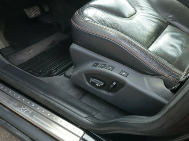 volvo-xc-60-diesel-2012-big-10