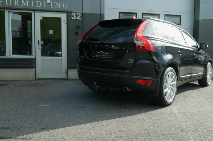 volvo-xc-60-diesel-2012-big-3