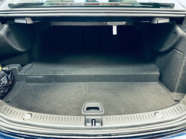 mercedes-benz-e-klasse-elektrisitetbensin-2018-big-21