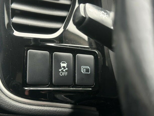 mitsubishi-outlander-elektrisitetbensin-2014-big-27