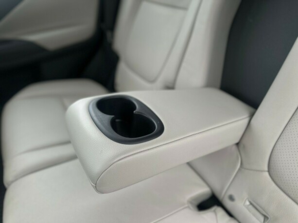mitsubishi-outlander-elektrisitetbensin-2014-big-14