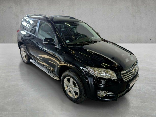 toyota-rav4-bensin-2011-big-5