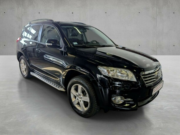 toyota-rav4-bensin-2011-big-1