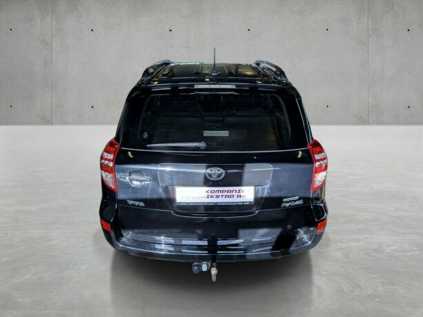 toyota-rav4-bensin-2011-big-10