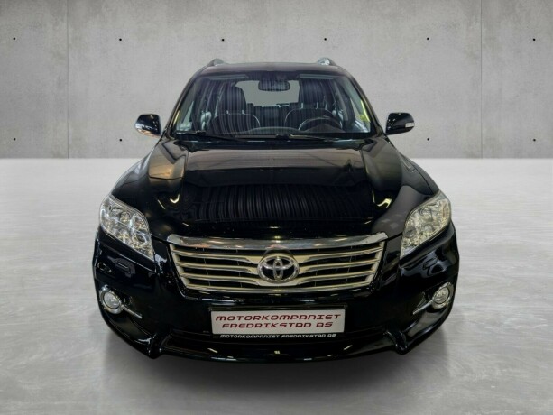 toyota-rav4-bensin-2011-big-8
