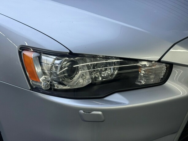 mitsubishi-lancer-bensin-2010-big-3