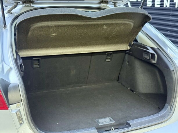mitsubishi-lancer-bensin-2010-big-25