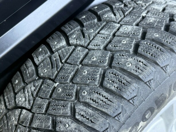 mitsubishi-lancer-bensin-2010-big-32