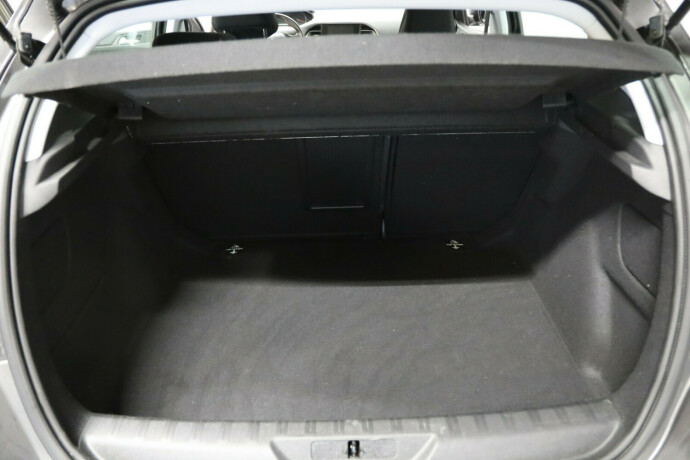 peugeot-308-bensin-2019-big-12