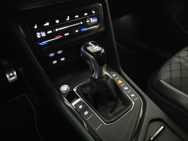 volkswagen-tiguan-elektrisitetbensin-2021-big-26