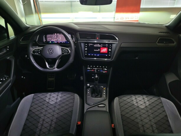 volkswagen-tiguan-elektrisitetbensin-2021-big-40