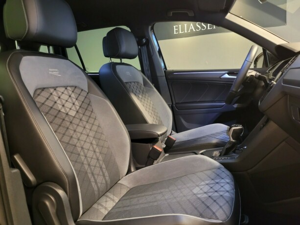 volkswagen-tiguan-elektrisitetbensin-2021-big-12