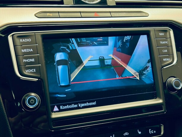 volkswagen-passat-elektrisitetbensin-2016-big-25