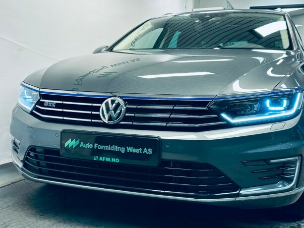 volkswagen-passat-elektrisitetbensin-2016-big-3