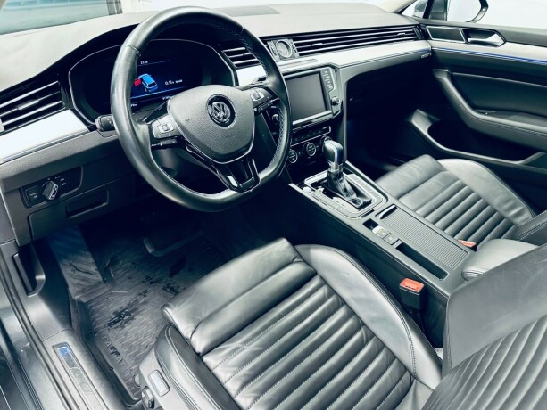 volkswagen-passat-elektrisitetbensin-2016-big-12
