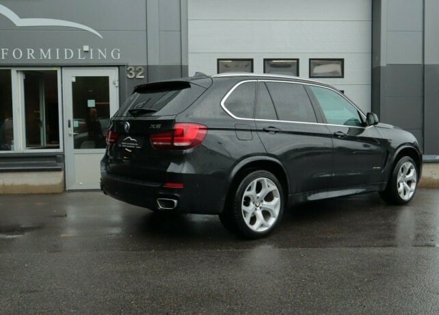 bmw-x5-plug-in-petrol-2016-big-1