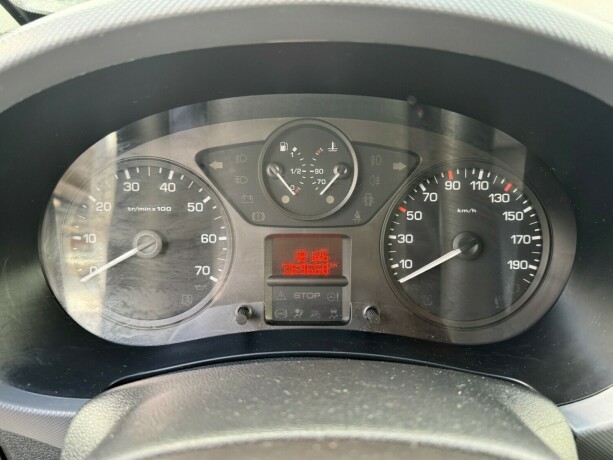 peugeot-partner-diesel-2014-big-10