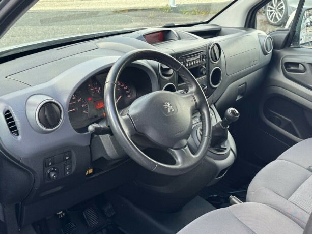 peugeot-partner-diesel-2014-big-6