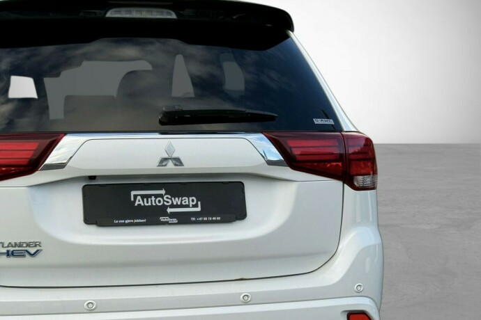 mitsubishi-outlander-elektrisitetbensin-2020-big-11