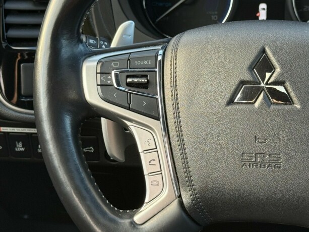 mitsubishi-outlander-elektrisitetbensin-2020-big-39