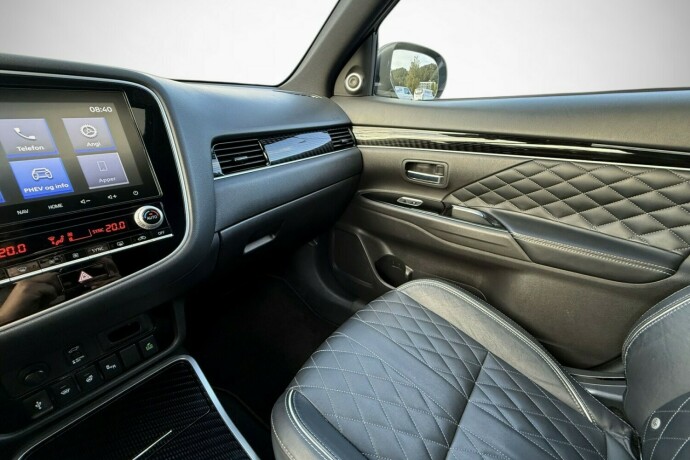 mitsubishi-outlander-elektrisitetbensin-2020-big-33
