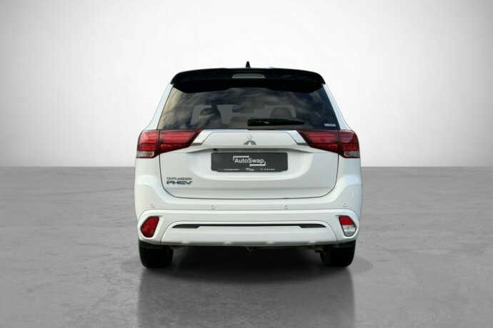 mitsubishi-outlander-elektrisitetbensin-2020-big-10